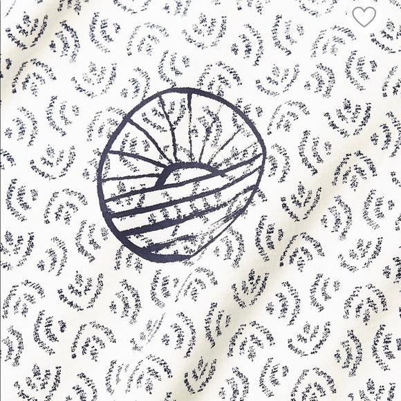 Madison Supply Graphic Tee - Picture 5 of 13